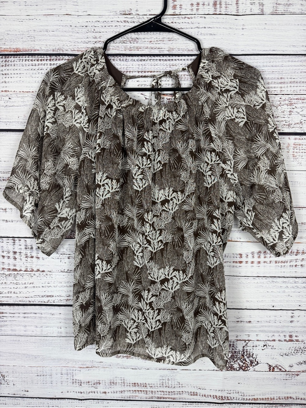 LOFT Brown & Ivory Botanical Print Blouse – Size
